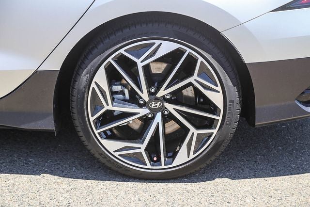 2023 Hyundai IONIQ 6 SEL