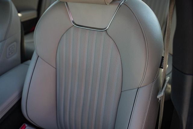 2023 Genesis G70 2.0T Sport Prestige