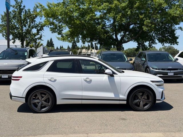 2023 Genesis GV70 2.5T