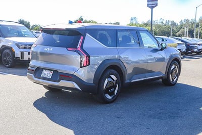 2024 Kia EV9 Light Long Range