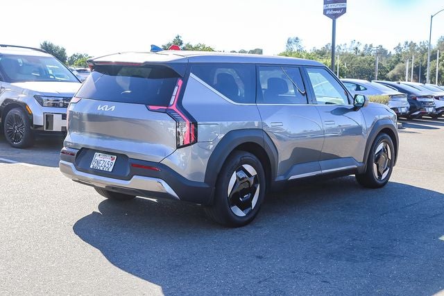 2024 Kia EV9 Light Long Range