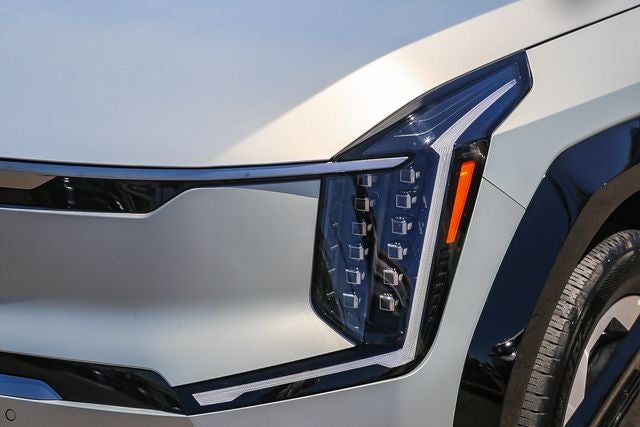 2024 Kia EV9 Land