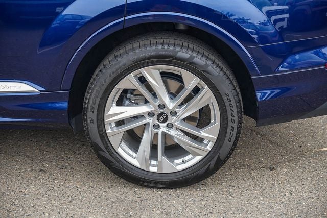 2022 Audi Q7 45 Premium Plus quattro