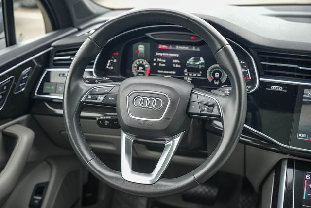 2022 Audi Q7 45 Premium Plus quattro