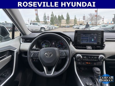 2020 Toyota RAV4 Hybrid XLE