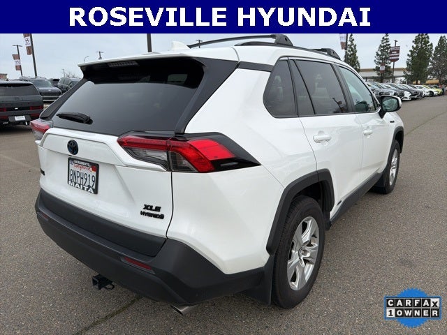 2020 Toyota RAV4 Hybrid XLE