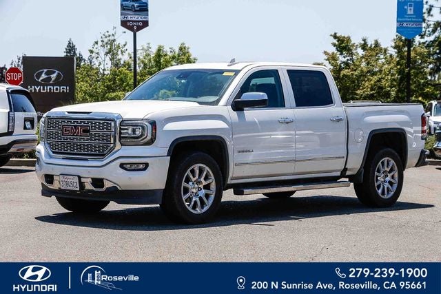 2017 GMC Sierra 4WD Crew Cab Short Box's photo
