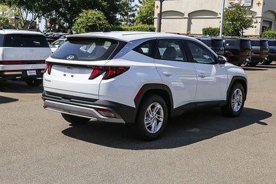 2026 Hyundai TUCSON SE FWD