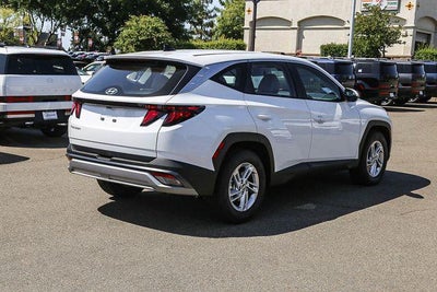 2026 Hyundai TUCSON SE FWD