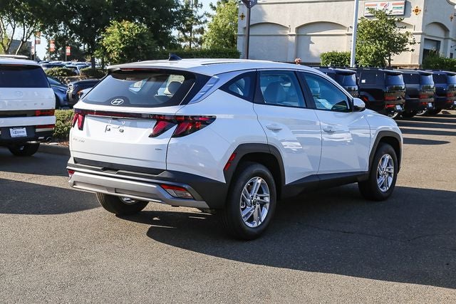 2026 Hyundai TUCSON SE AWD