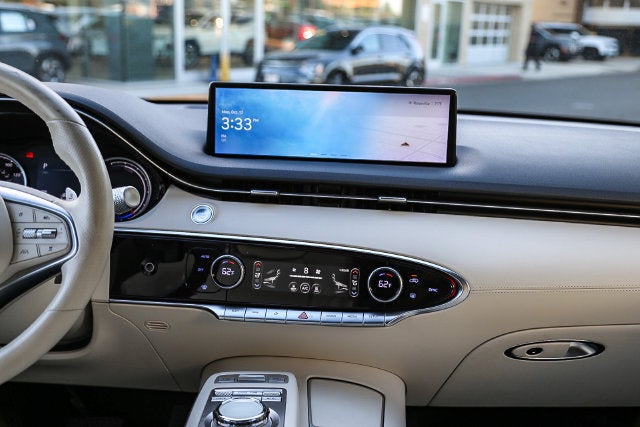 2024 Genesis Electrified GV70 Advanced