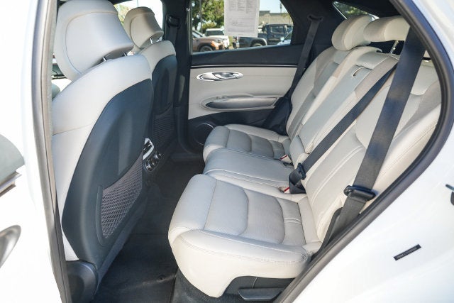 2025 Genesis Electrified GV70 Advanced
