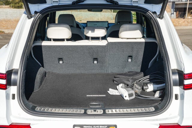 2025 Genesis Electrified GV70 Advanced