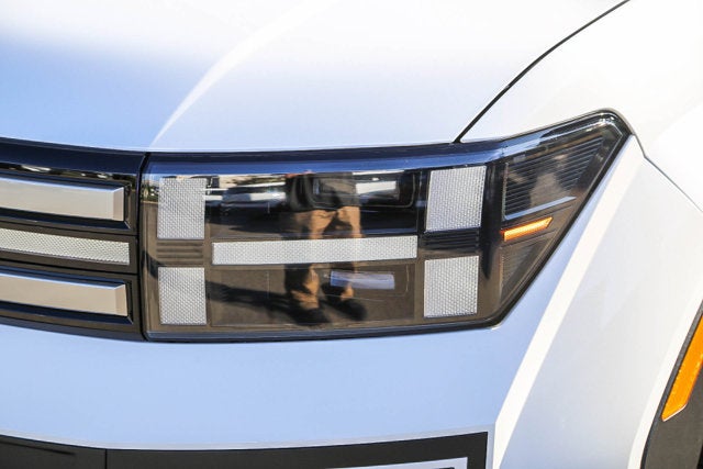 2027 Hyundai SANTA FE HYBRID SE