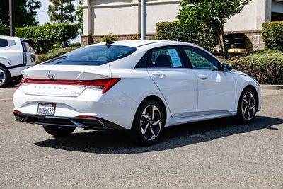 2023 Hyundai ELANTRA Limited