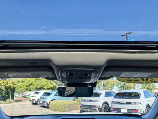 2022 Toyota Highlander Hybrid Bronze Edition