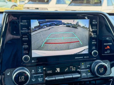 2022 Toyota Highlander Hybrid Bronze Edition