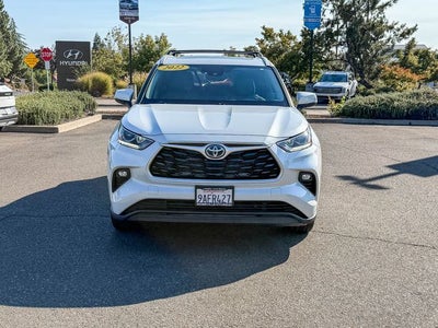 2022 Toyota Highlander Hybrid Bronze Edition