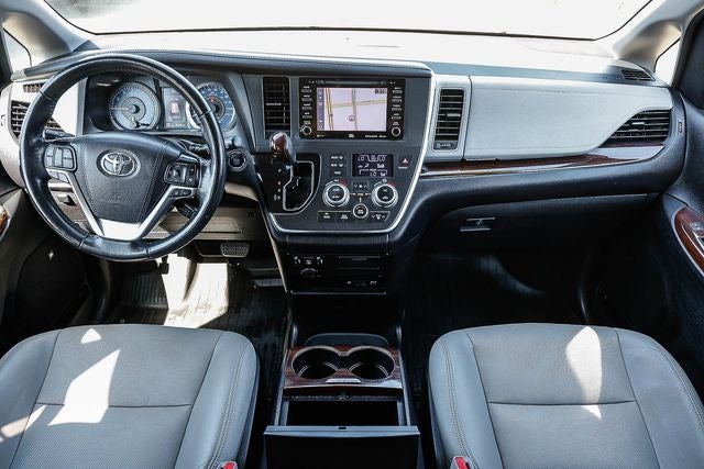 2019 Toyota Sienna Limited Premium 7 Passenger