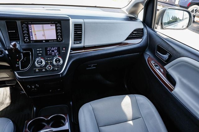 2019 Toyota Sienna Limited Premium 7 Passenger