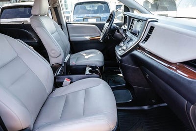 2019 Toyota Sienna Limited Premium 7 Passenger