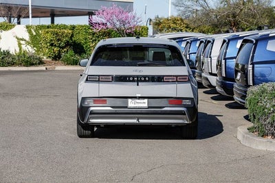 2026 Hyundai IONIQ 5 SE