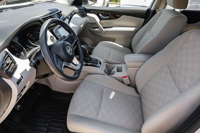 2020 Nissan Rogue Sport SV