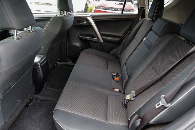 2016 Toyota RAV4 Hybrid XLE