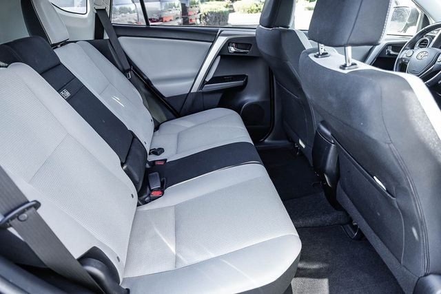 2016 Toyota RAV4 Hybrid XLE