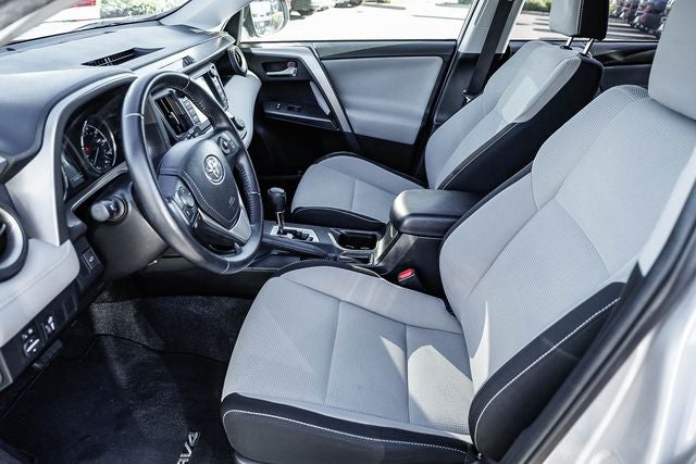 2016 Toyota RAV4 Hybrid XLE