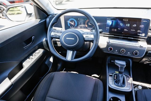 2026 Hyundai KONA SE FWD