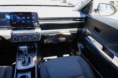 2026 Hyundai KONA SE FWD