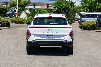 2026 Hyundai KONA SE FWD