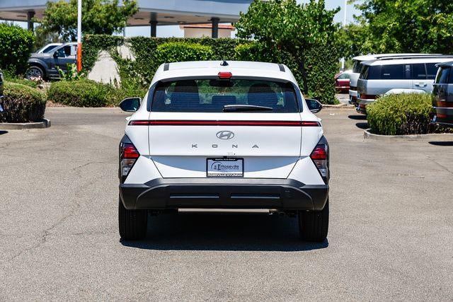 2026 Hyundai KONA SE FWD