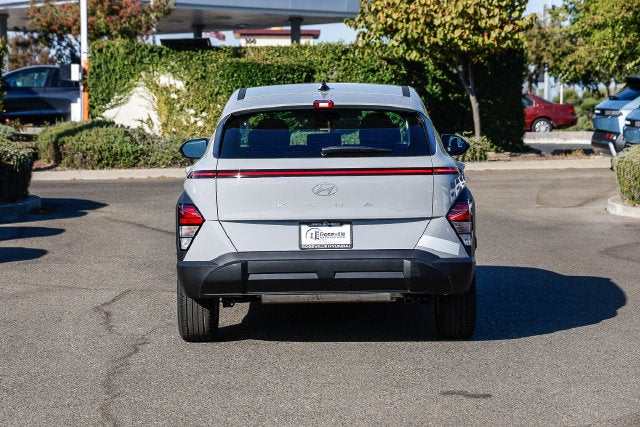 2027 Hyundai KONA SE FWD