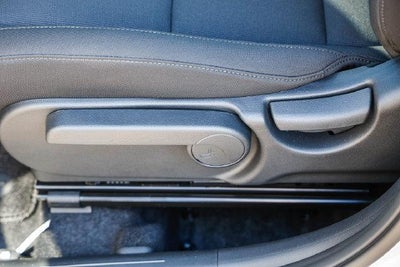 2027 Hyundai KONA SE FWD