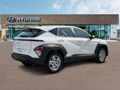 2027 Hyundai KONA SE FWD