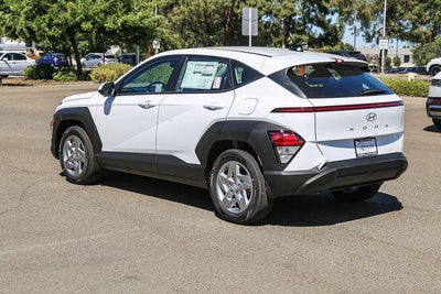2026 Hyundai KONA SE FWD