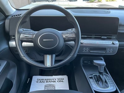 2025 Hyundai KONA SEL
