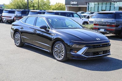2027 Hyundai SONATA HYBRID Limited