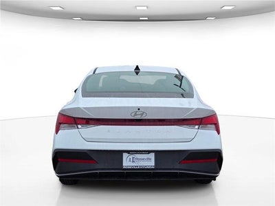 2026 Hyundai ELANTRA SE