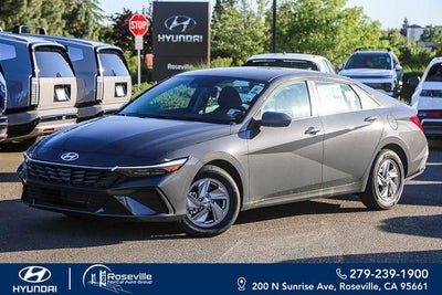 2026 Hyundai ELANTRA SE