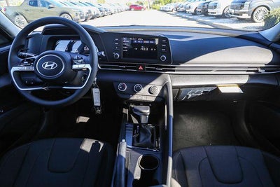 2026 Hyundai ELANTRA SE