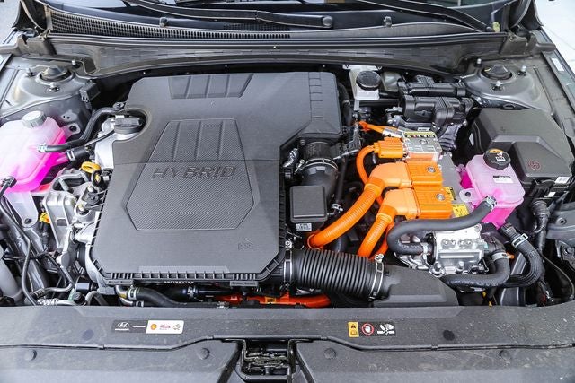 2025 Hyundai ELANTRA HYBRID SEL Sport
