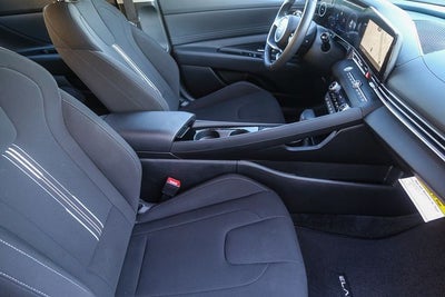 2025 Hyundai ELANTRA SEL Convenience