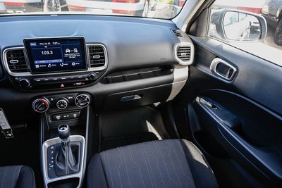2026 Hyundai VENUE SE