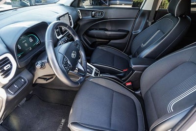 2023 Hyundai VENUE Limited