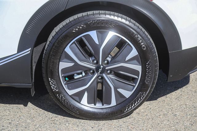 2024 Kia EV6 Light