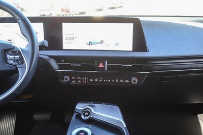 2024 Kia EV6 Light