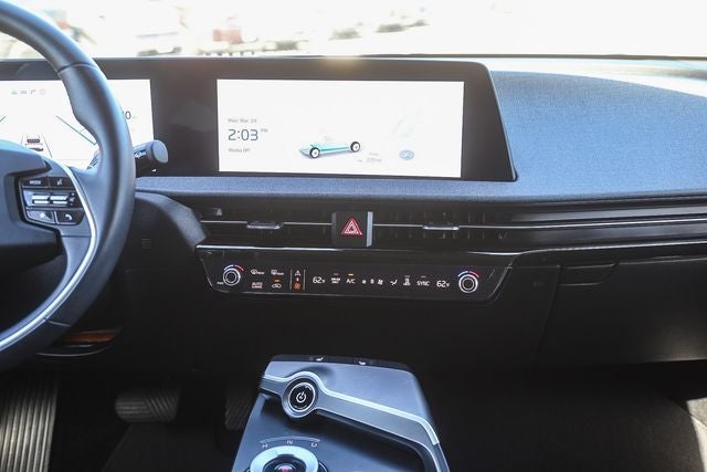 2024 Kia EV6 Light